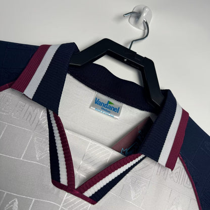 Camiseta retro de visitante del West Ham para hombre - 1999