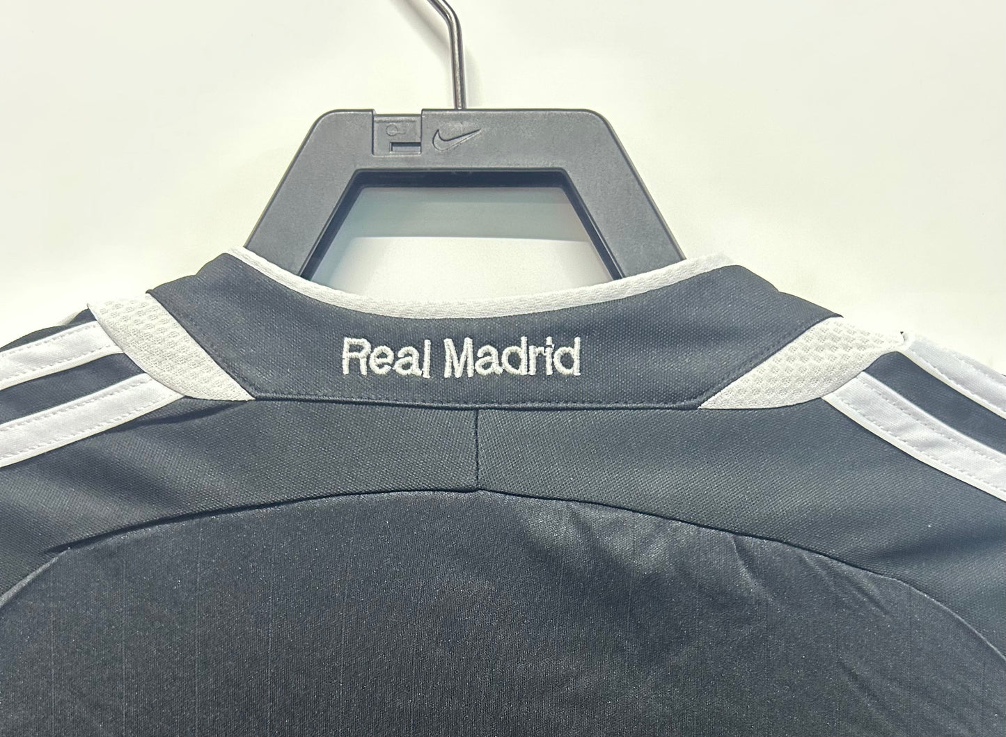 Camiseta Retro de Hombre del Real Madrid - 2006/2007